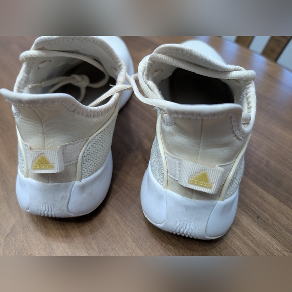 Adidas Cloud Foam Sneakers - Pure Wonder White With Gold Metallic - Picture 3 of 5